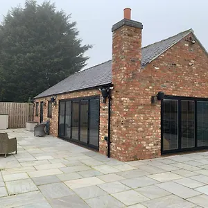 Luxury At Foot Of Yorkshire Wolds Apartment