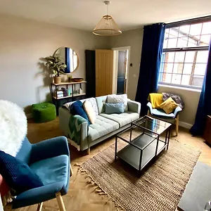 The Hideaway - Holiday home