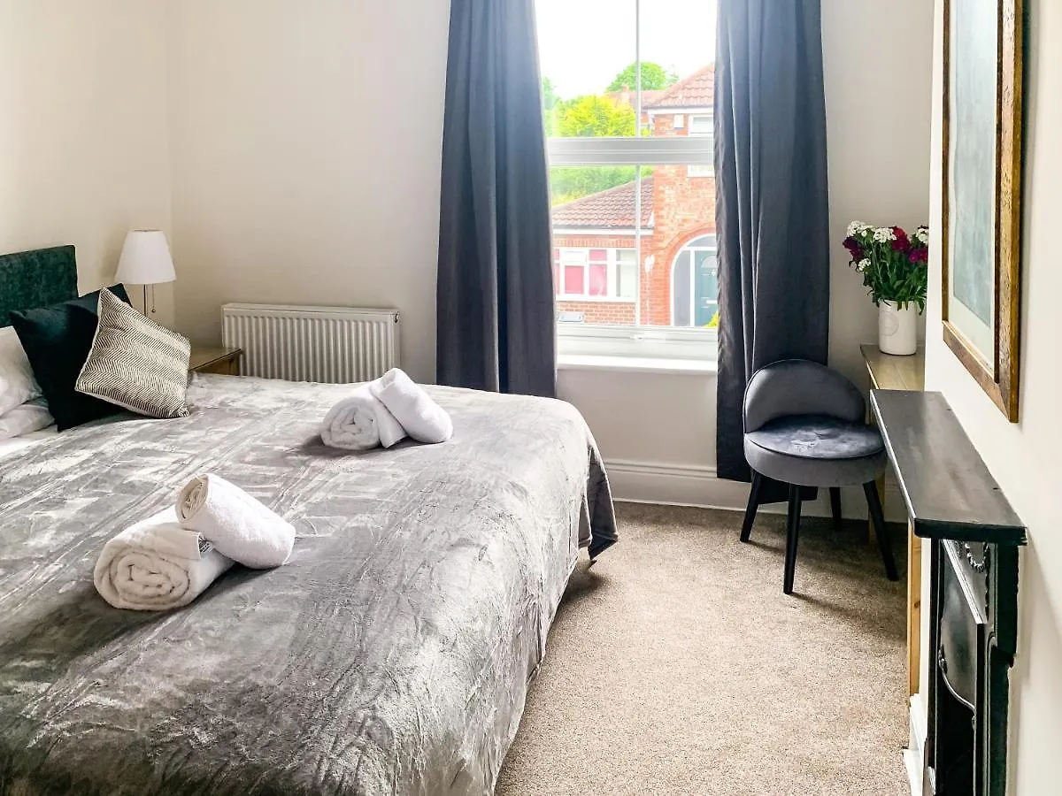 Apartamento Cedar House - Quaint Victorian Home With Free Parking York