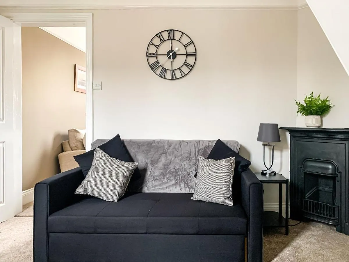 Apartamento Cedar House - Quaint Victorian Home With Free Parking York Reino Unido